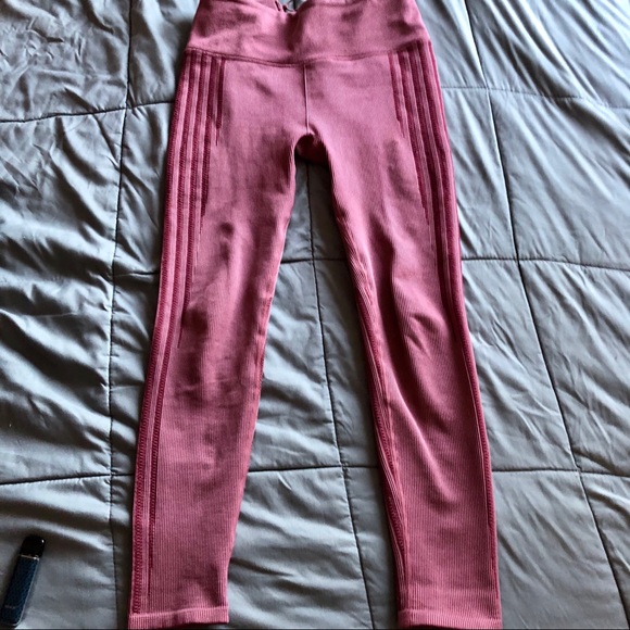 Fabletics by Kelly Rowland- Conquer outfit 💪 - Picture 5 of 6